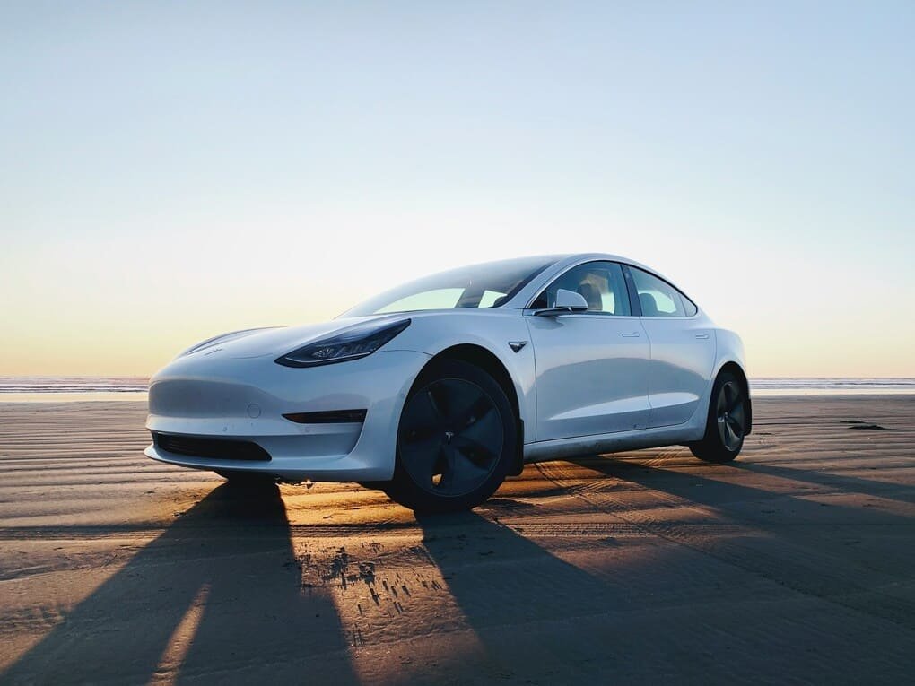 Tesla-Model-3