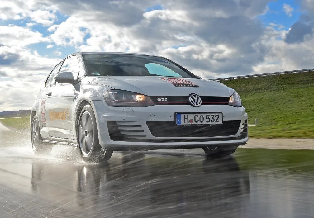 Ganzjahresreifen-Prüfung-2023-Autoexpress-UK